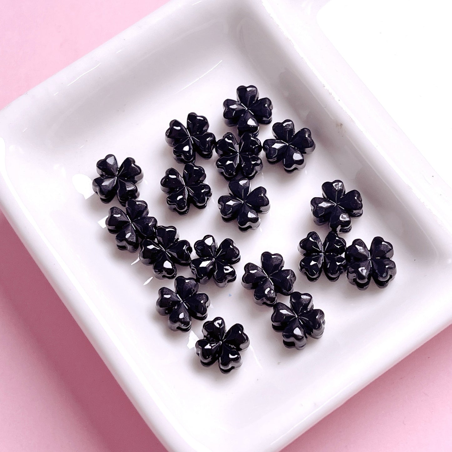 5pcs Lacquered Alloy Macaron Four-leaf Clover Beaded Jewelry Accessory